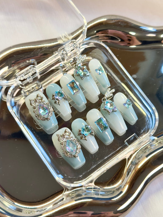 Aqua Crown